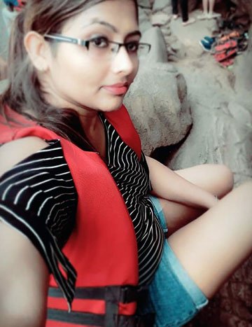 Brigade Road Young escort Nidhi